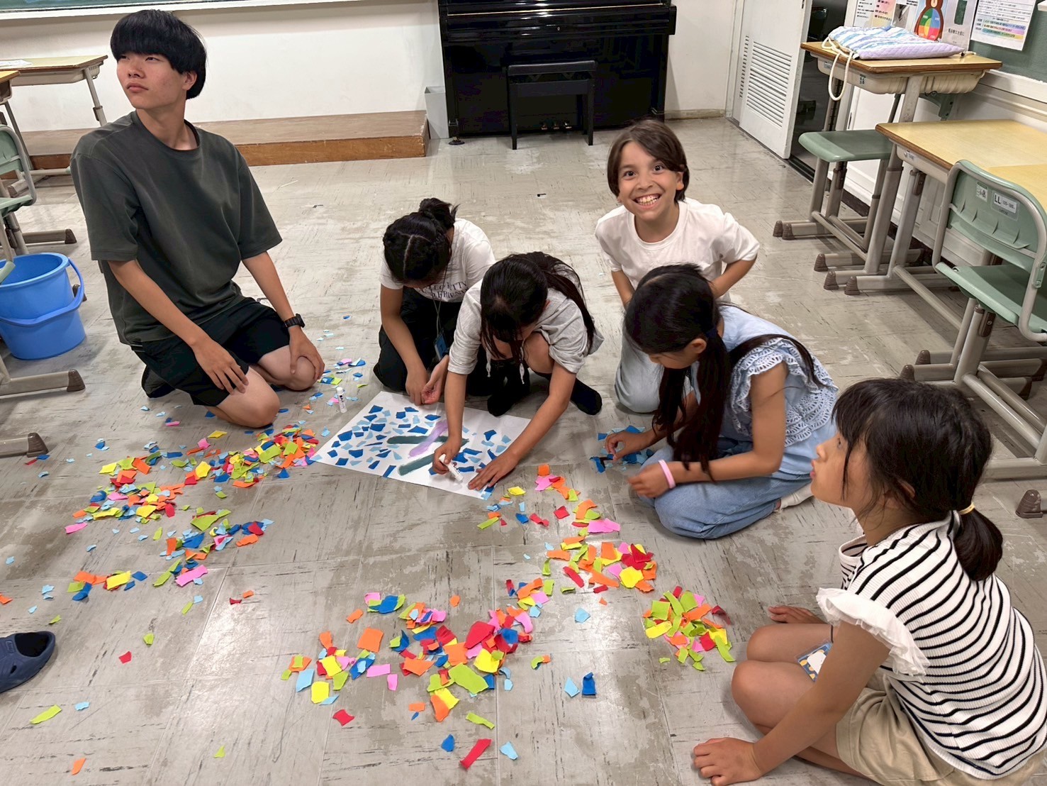 LINE_ALBUM_English Camp 2025_250724_18.jpg