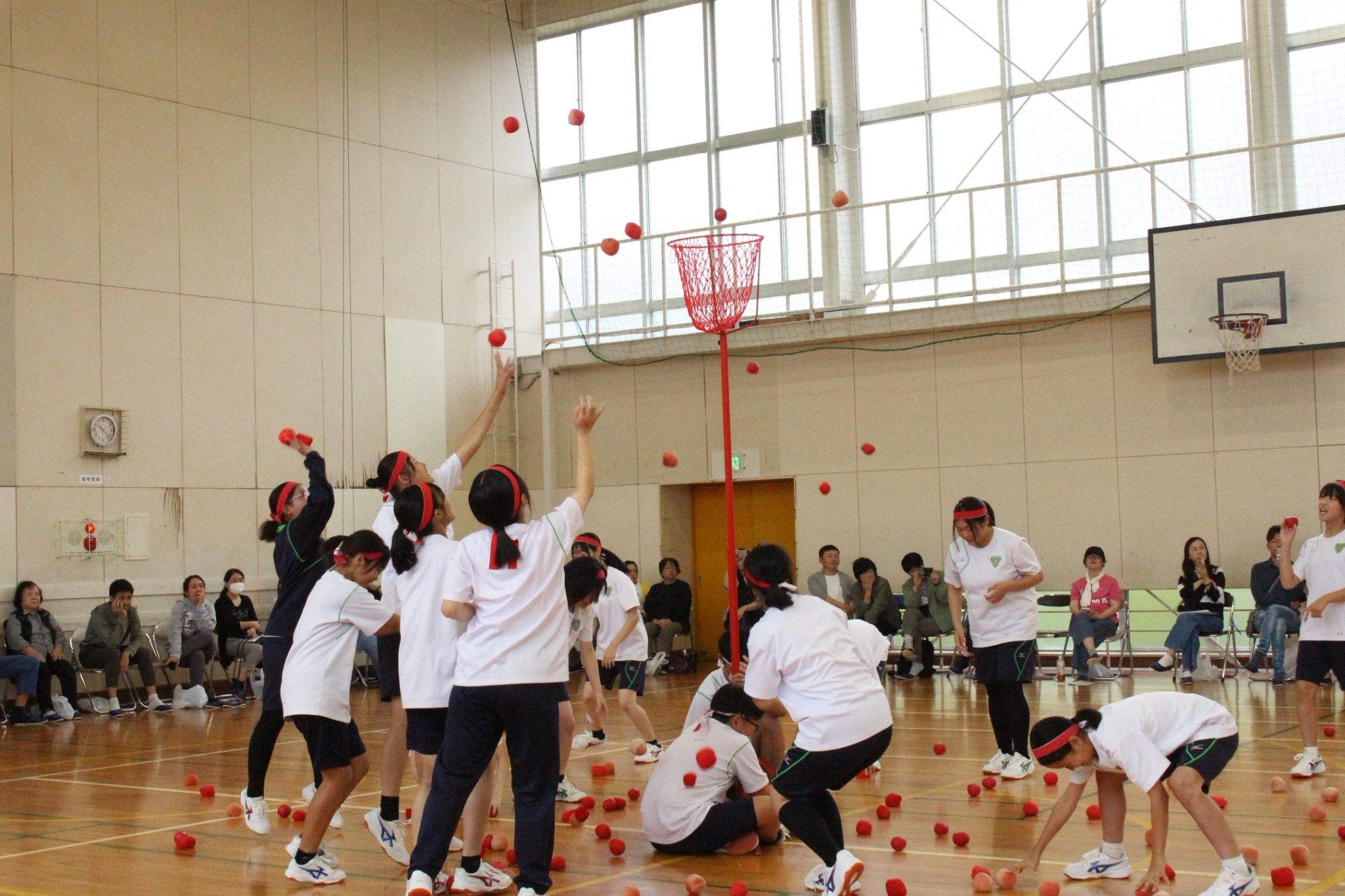 LINE_ALBUM_中学校体育祭_260928_6.jpg